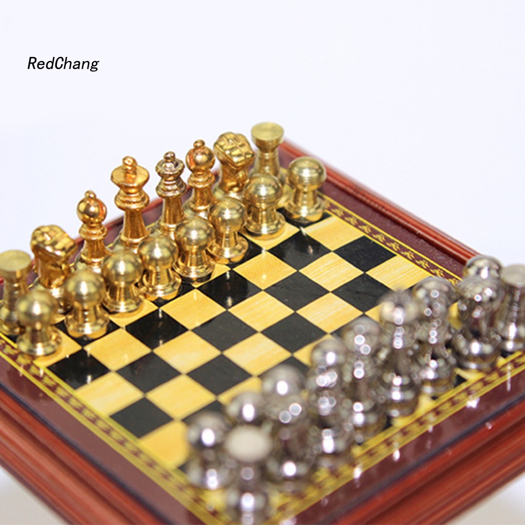 Bộ Cờ Vua Mini Bằng Hợp Kim Tỉ Lệ 1: 12 Dùng Trang Trí Nhà Búp Bê