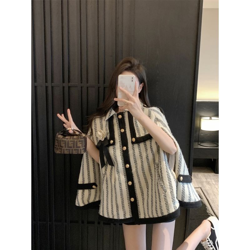 Áo Khoác Phong Cách Niche Celebrity Phối Màu Tương Phản Thời Trang Thu Đông 2022 Mới Cho Nữ