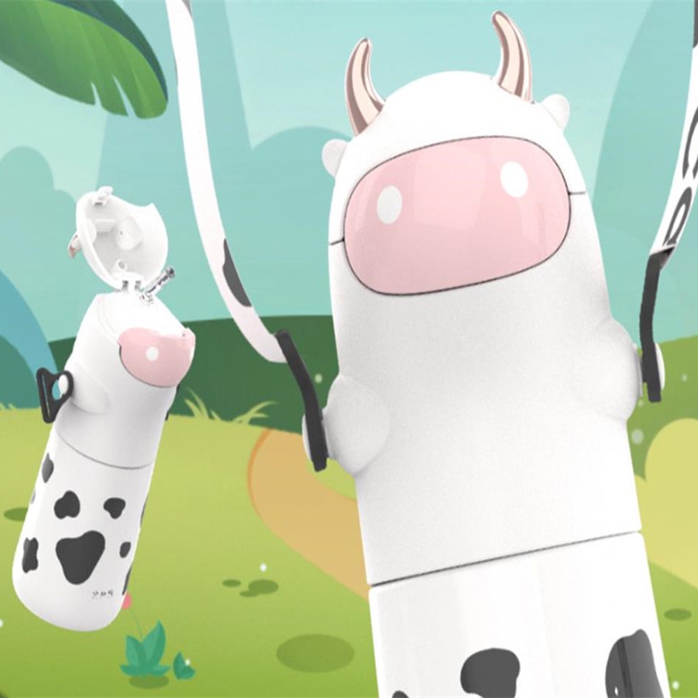 Bình Nước Hình Bò Sữa Có Ống Hút Và Dây Đeo Vai Cho Bé