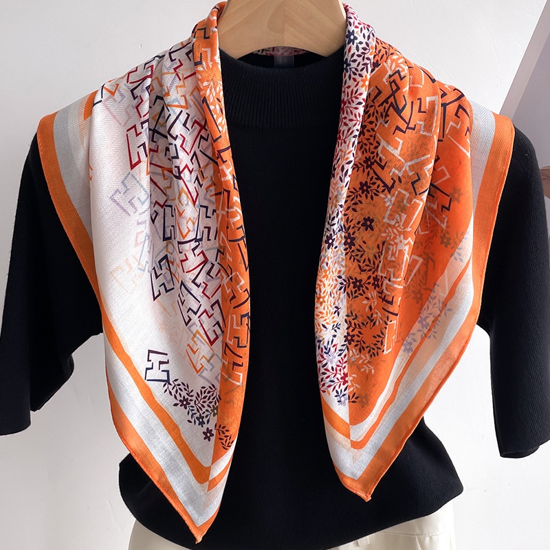 H Khăn Choàng Cổ Vuông Bằng Nhung Mỏng Phối Màu Tương Phản Thời Trang Mới Cho Nữ