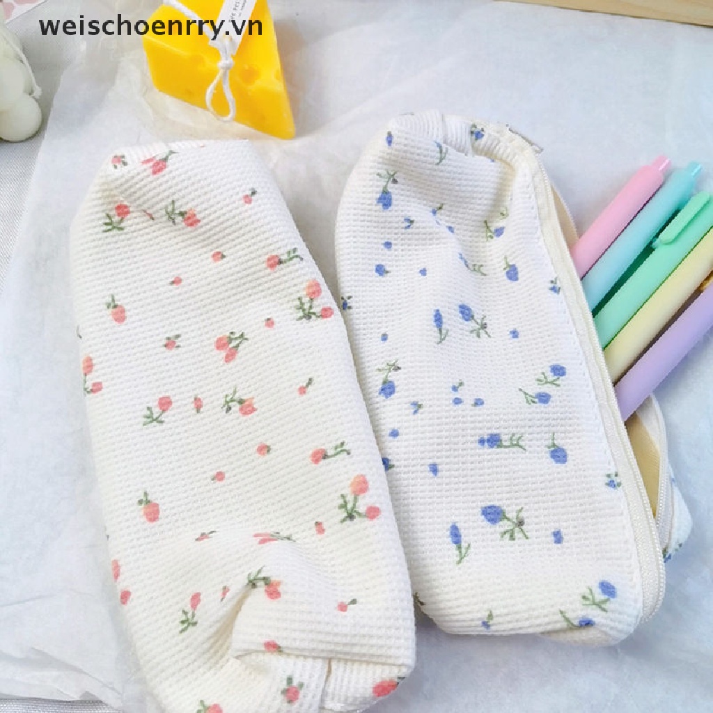 Túi Đựng Bút Họa Tiết Hoa Nhỏ Xinh Xắn