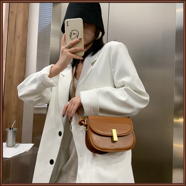 Túi Đeo Chéo Bằng Da Pu Màu Trơn Đơn Giản Phong Cách Retro Cho Nữ