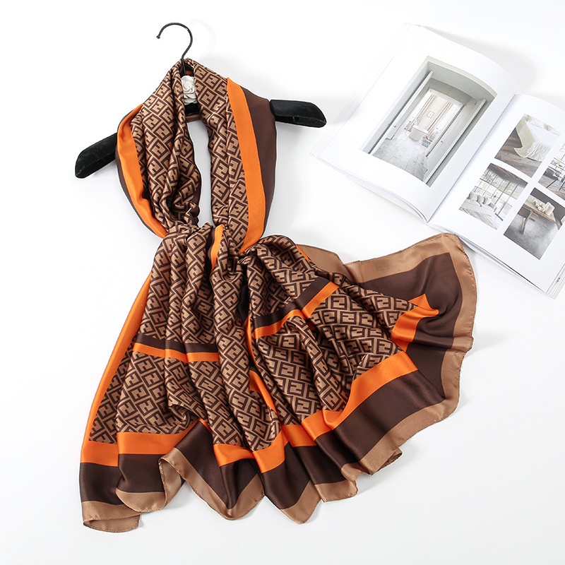 Khăn Choàng Satin Dài 180 * 90CM In Họa Tiết Kẻ Sọc Cổ Điển Thoáng Khí Trọng Lượng Nhẹ Dễ Phối Đồ Cho Nữ