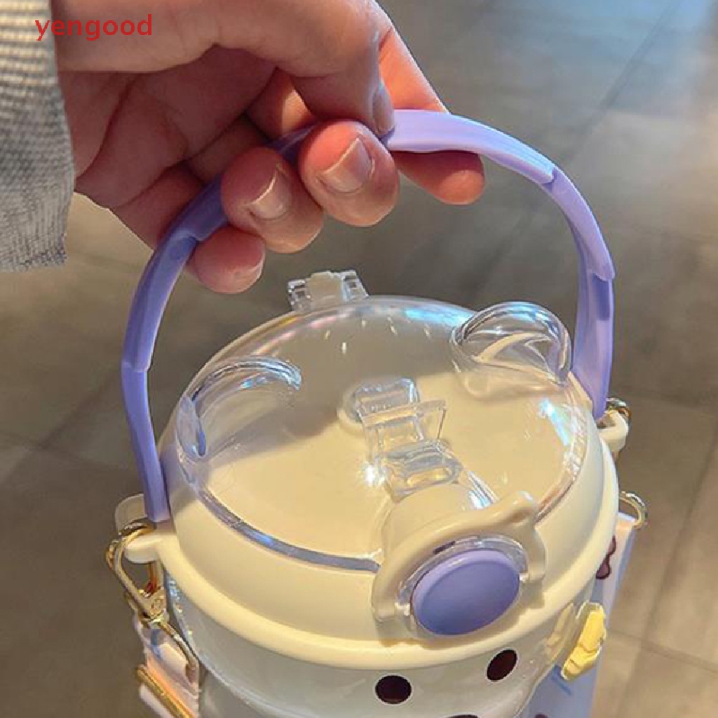 Bình Nước Cỡ Lớn Có Ống Hút Và Dây Đeo Hình Gấu Dễ Thương Cho Bé Gái