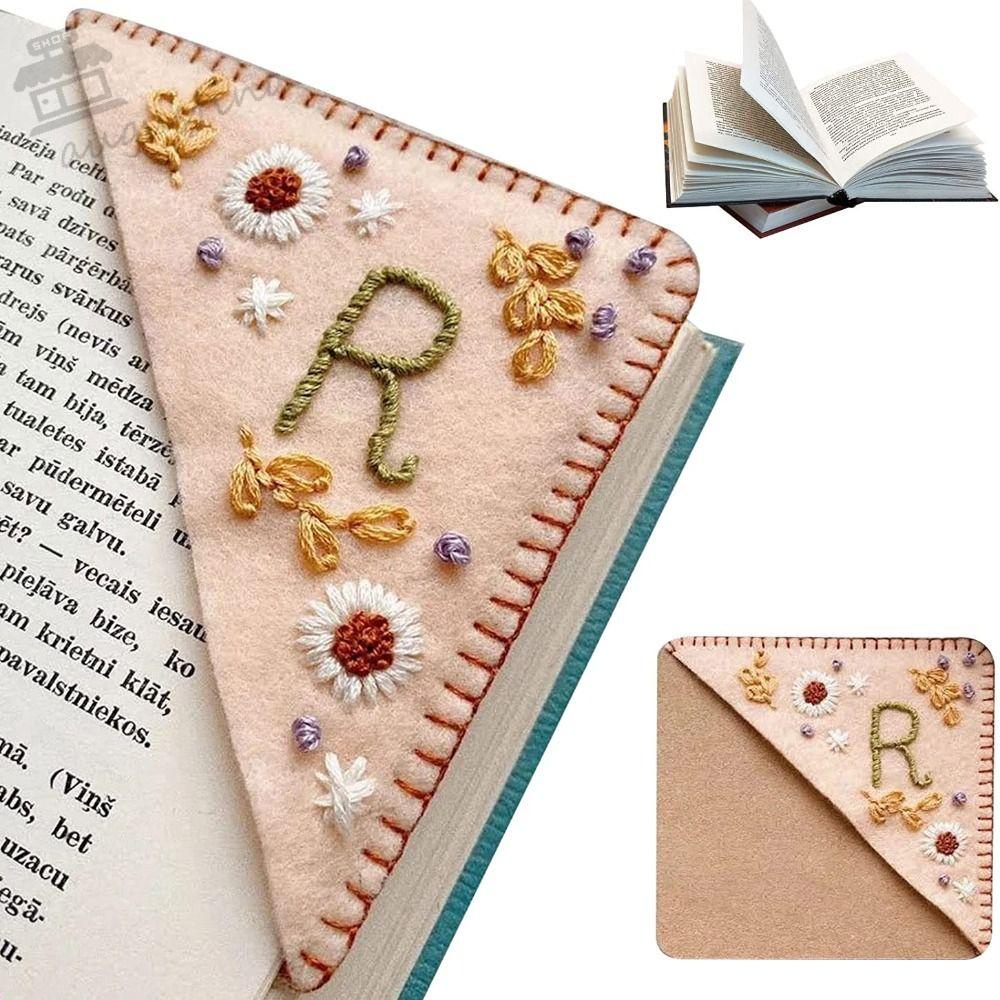 Thẻ Đánh Dấu Sách Hình Tam Giác Thêu Tay AUGUSTINA Thanh Lịch