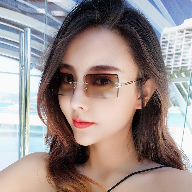 (KIQI-FASHION) COD Kính Mát Chống Tia UV400 Tròng Màu Gradient Phong Cách Vintage Thời Trang Cho Nữ