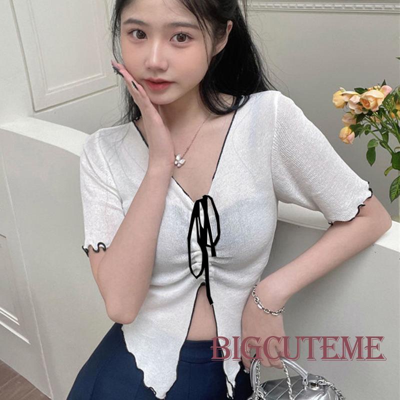 Áo Thun Nữ Ngắn Tay Cổ Chữ V Dây Rút Thời Trang