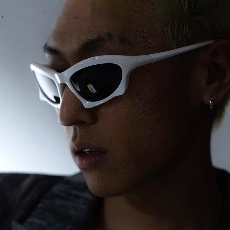 Kính Mát Phong Cách Punk Âu Mỹ Cổ Điển Cá Tính Dùng Làm Đạo Cụ Chụp Ảnh Đường Phố Cho Nam Và Nữ