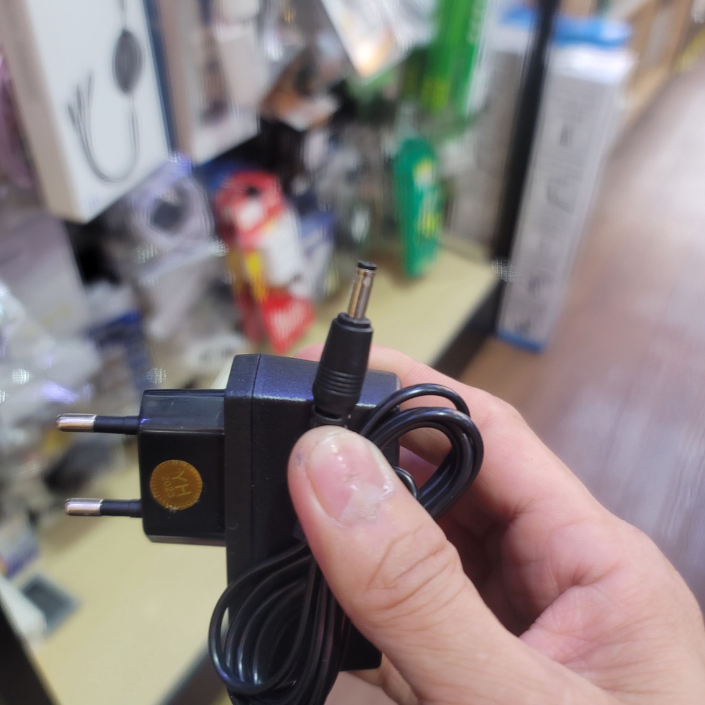 Cục sạc nokia chui to bằng đầu đũa cho 1110i, 1100, 1600, 16161…