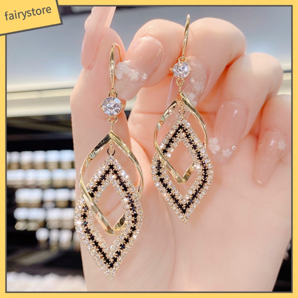 1 Đôi Bông Tai Hình Học Rỗng Đính Đá Sáng Bóng Phong Cách Vintage Dành Cho Nữ