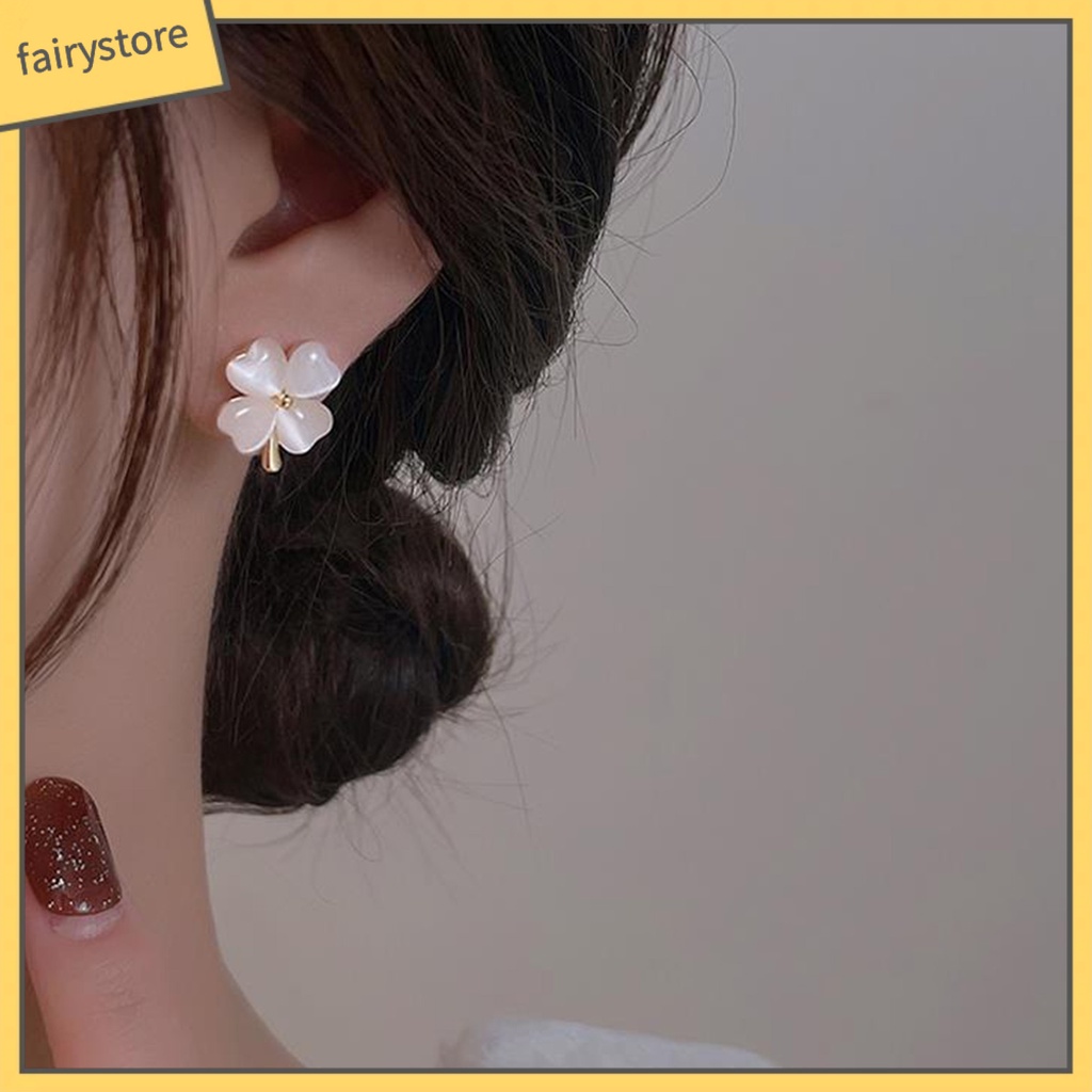 1 Đôi Bông Tai Hình Cỏ Bốn Lá Đính Đá Opal Nhân Tạo Thời Trang