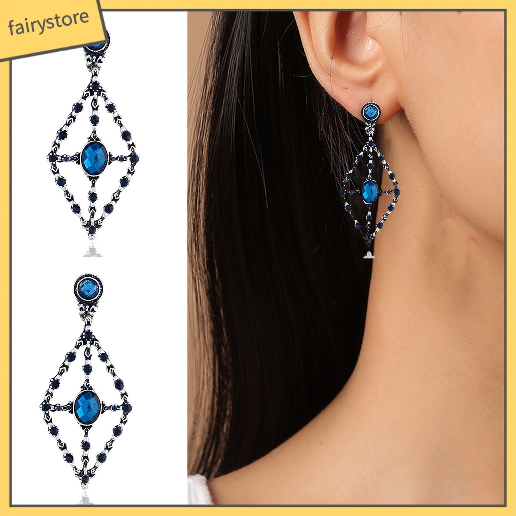 1 Đôi Bông Tai Hình Thoi Rỗng Đính Đá Phong Cách Vintage Dành Cho Nữ