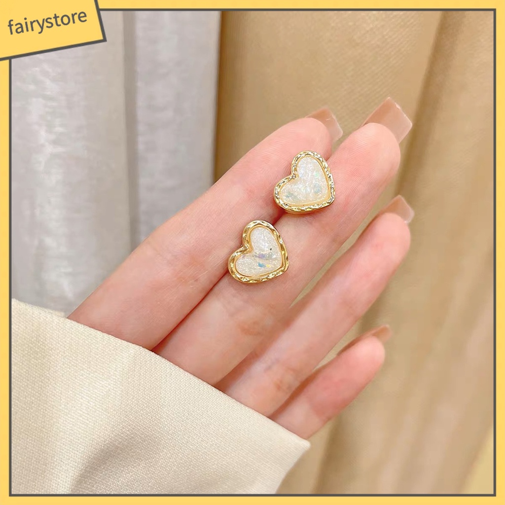 1 Đôi Bông Tai Hình Trái Tim Lấp Lánh Phong Cách Retro Dành Cho Nữ