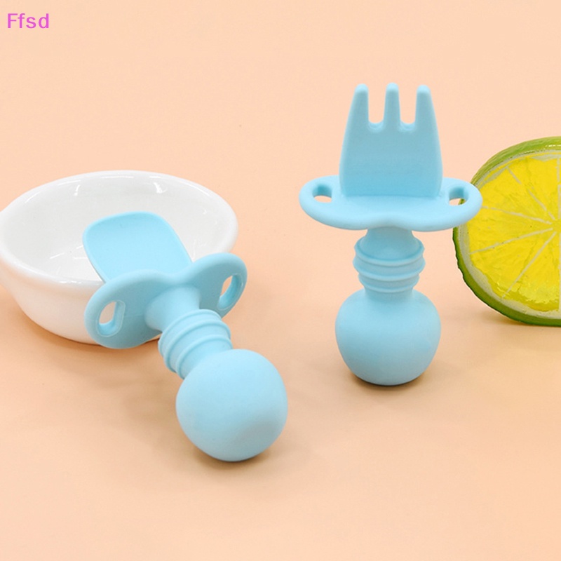 Bộ Muỗng Nĩa Bằng Silicon Mềm Tay Cầm Ngắn Tập Ăn Cho Bé