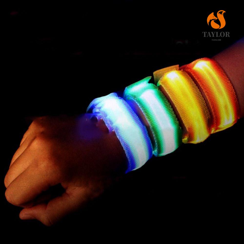 Vòng Đeo Chân Ngựa TAYLOR1 Bằng Nylon Phát Sáng Trong Tối