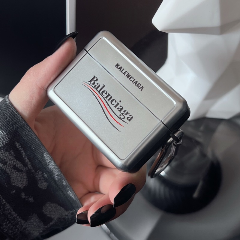 Vỏ Bảo Vệ Hộp Sạc Tai nghe không dây AirPods 1 / 2 gen3 Pro2 2022 Bằng pc Cứng Hình Vuông Mạ Màu Bạc Có Móc Chống Rơi