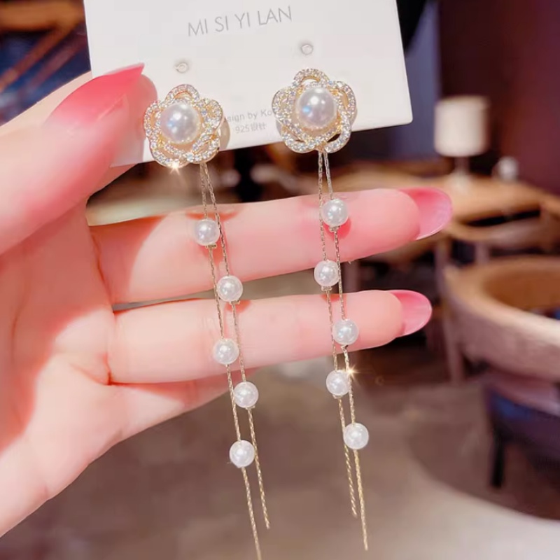 Bông Tai Dáng Dài Hình Hoa Đính Đá Pha Lê Thời Trang Hàn Quốc Cho Nữ