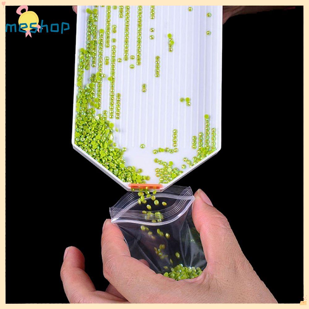 Set 5 Khay Vuông Dùng Thêu Tranh Tiện Dụng