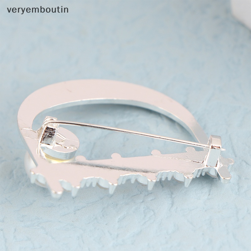 Trâm Cài Áo Hình Chữ D Nhỏ Nhắn Thời Trang Cho Nữ