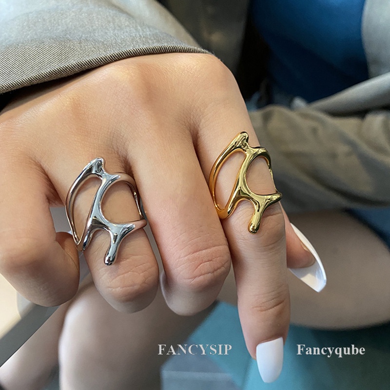 Nhẫn Hình Cành Cây Rỗng Kiểu Dáng Vintage Thanh Lịch Có Thể Điều Chỉnh Cho Nữ