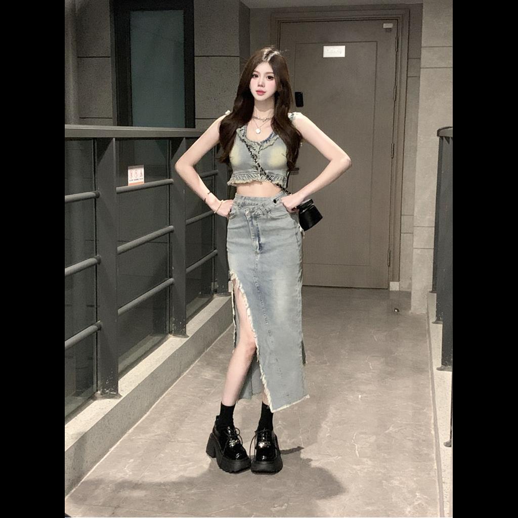 Set Áo Sát Nách + Chân váy jean Xẻ Tà Lưng Cao Thời Trang Dành Cho Nữ