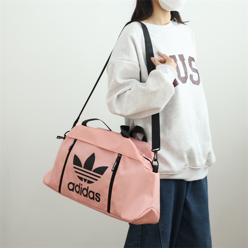 Túi Đeo Chéo Adidas ADIDAS9740 Kích Cỡ Lớn Thời Trang Cho Nữ