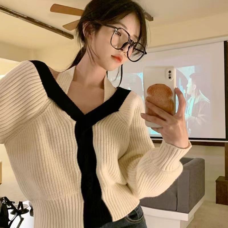 Áo Khoác Cardigan Dệt Kim Cổ Chữ V Thiết Kế Mới Đơn Giản Thời Trang Dành Cho Nữ