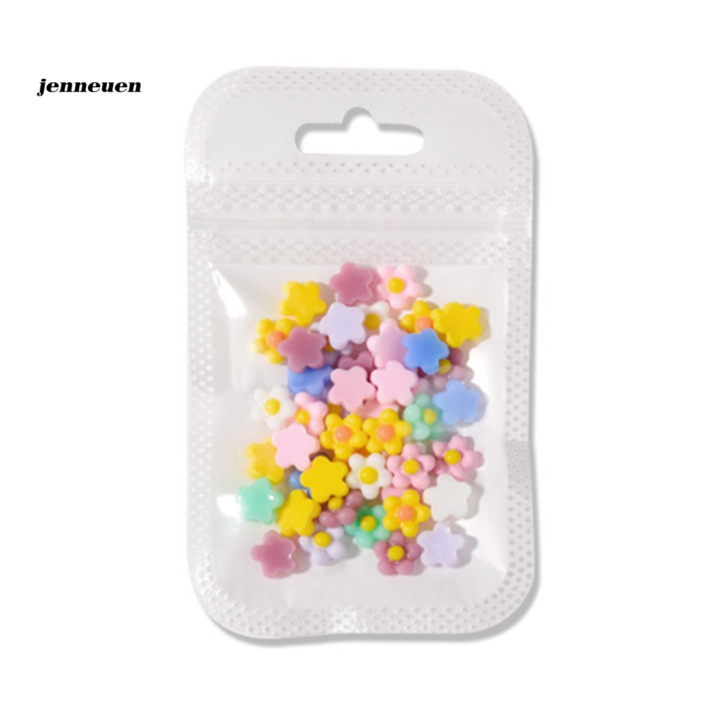 Bộ 50 Phụ Kiện Trang Trí Móng Tay Hình Hoa Mini Xinh Xắn