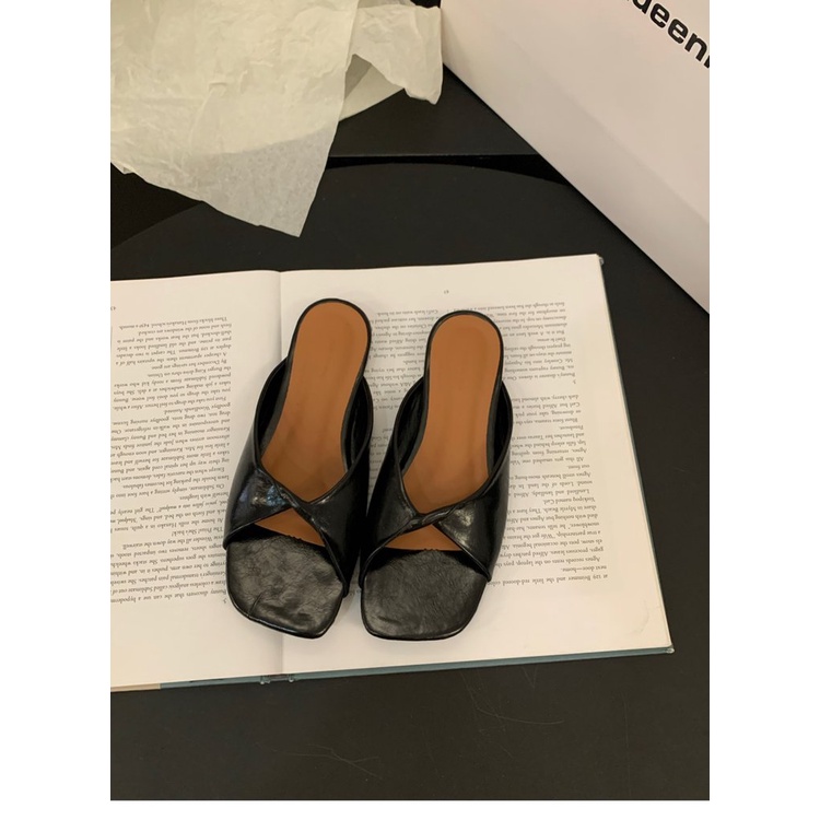 Giày Sandal Đế Mềm Mũi Vuông Thời Trang Dành Cho Nữ