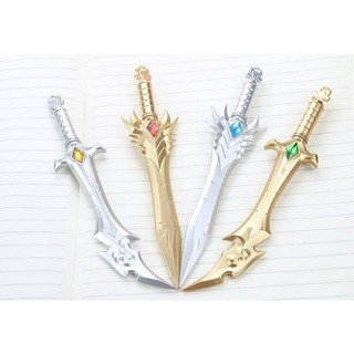 Cây bút viết hình đao kiếm siu độc lạ
