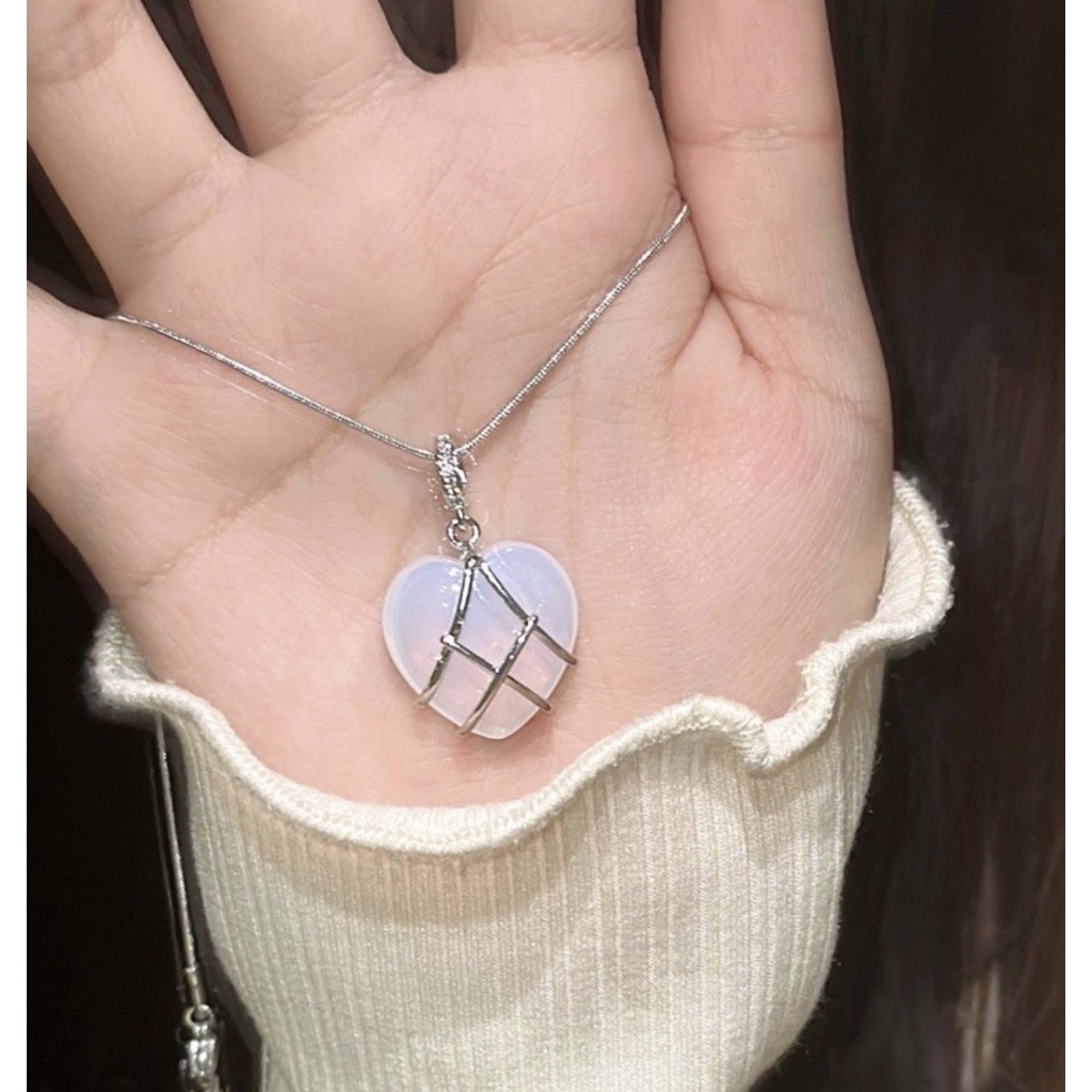 Vòng cổ Mặt Búp Bê Barbie Đính Đá Opal Hình Trái Tim Màu Hồng Xinh Xắn Cho Nữ