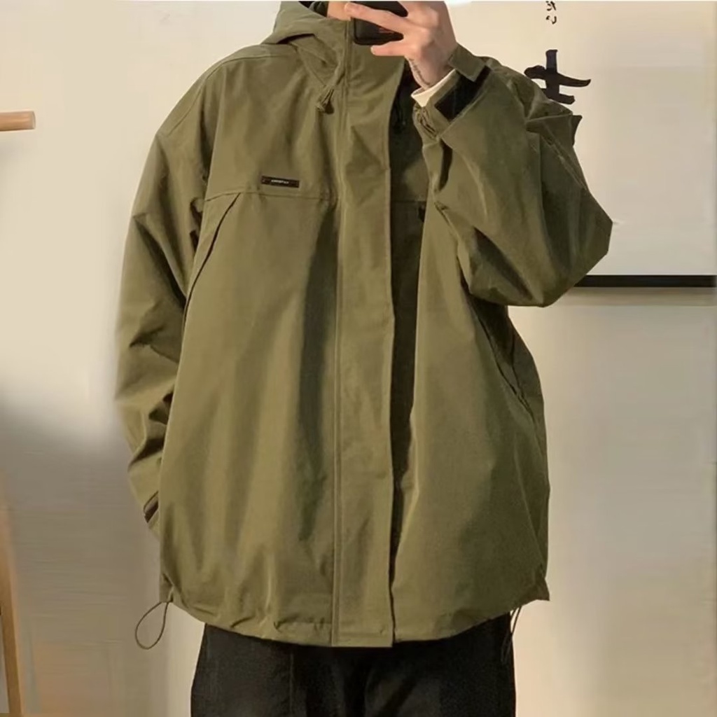 【2 colors M-2XL】Áo Khoác Dáng Rộng Chống Gió Thấm Nước Phong Cách Nhật Bản Cổ Điển Thời Trang áo Khoác Nam Unisex Mùa Thu ấm Thiết Kế Cảm Giác Trùm đầu Siêu Mát Tay áo Dài Mùa Xuân Cho Nam áo Khoác Nam Thời Trang