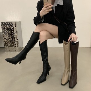 Giày bốt cao gót cổ chữ v thời trang cá tính