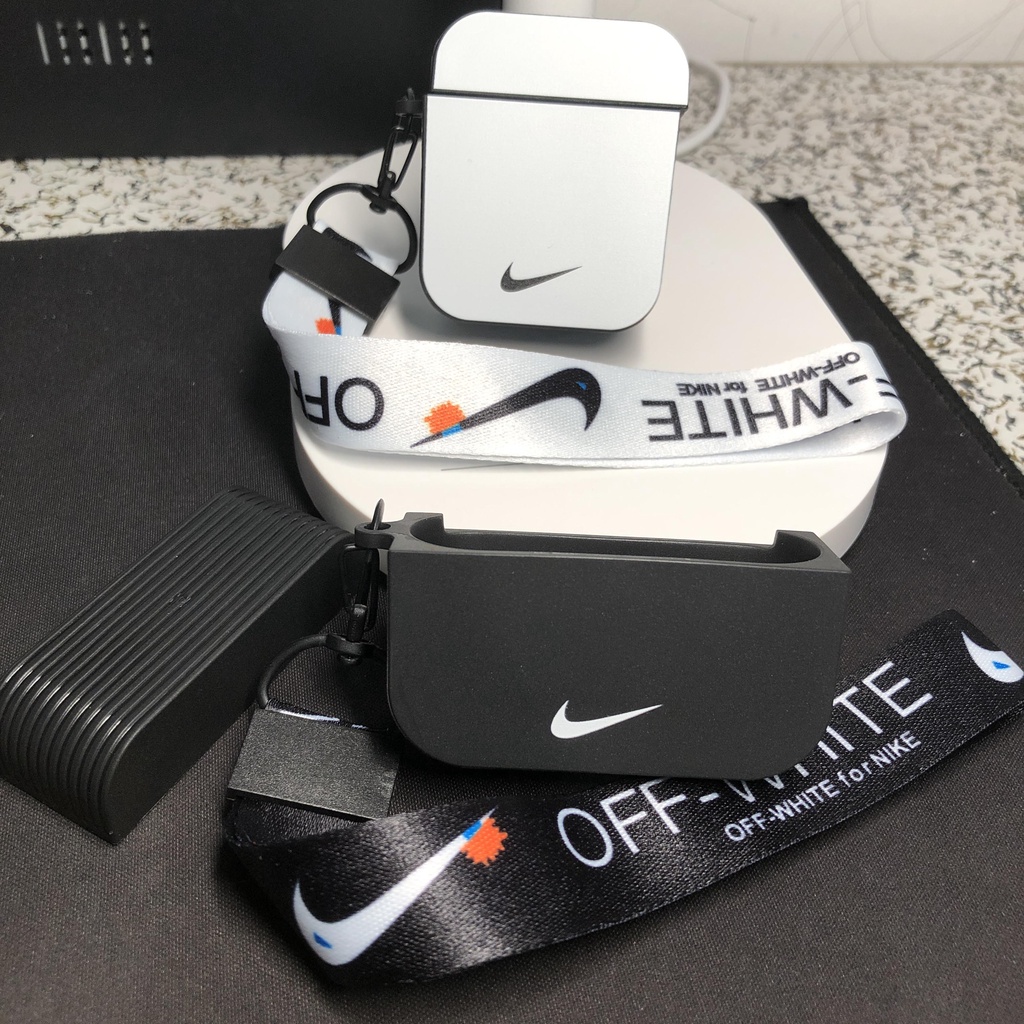 Vỏ Bảo Vệ Hộp Sạc Tai Nghe airpods pro 2 pro 1 2 3 Màu Trắng Đen Có Móc Treo Thời Trang