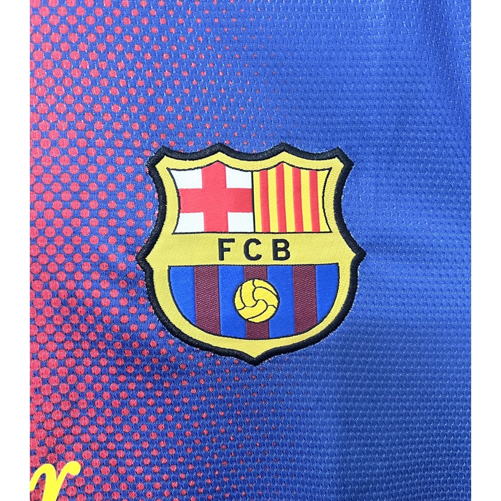 Áo thể thao thông thường cổ điển 12-13 bộ bóng đá sân nhà barcelona
