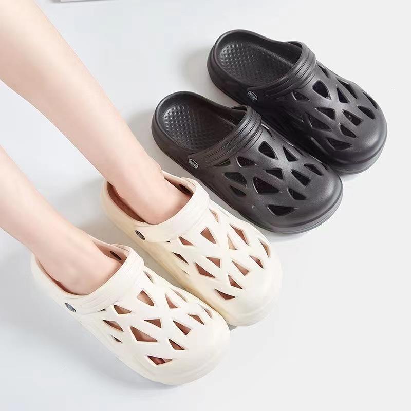 Xăng đan Nhựa Eva Đế Mềm Dày Đục Lỗ Thoáng Khí Thời Trang Đi Biển Cho Nam Và Nữ