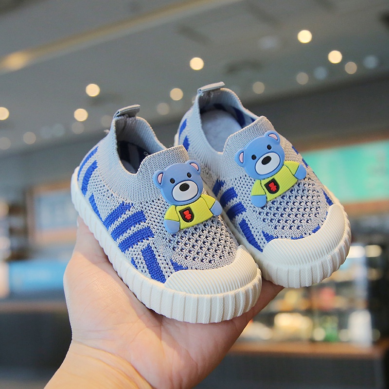 Giày Sneaker Đế Mềm Chống Trượt Dệt Kim Thoáng Khí Có Tai Gấu Dễ Thương Dành Cho Bé Trai Gái 1-3 Tuổi