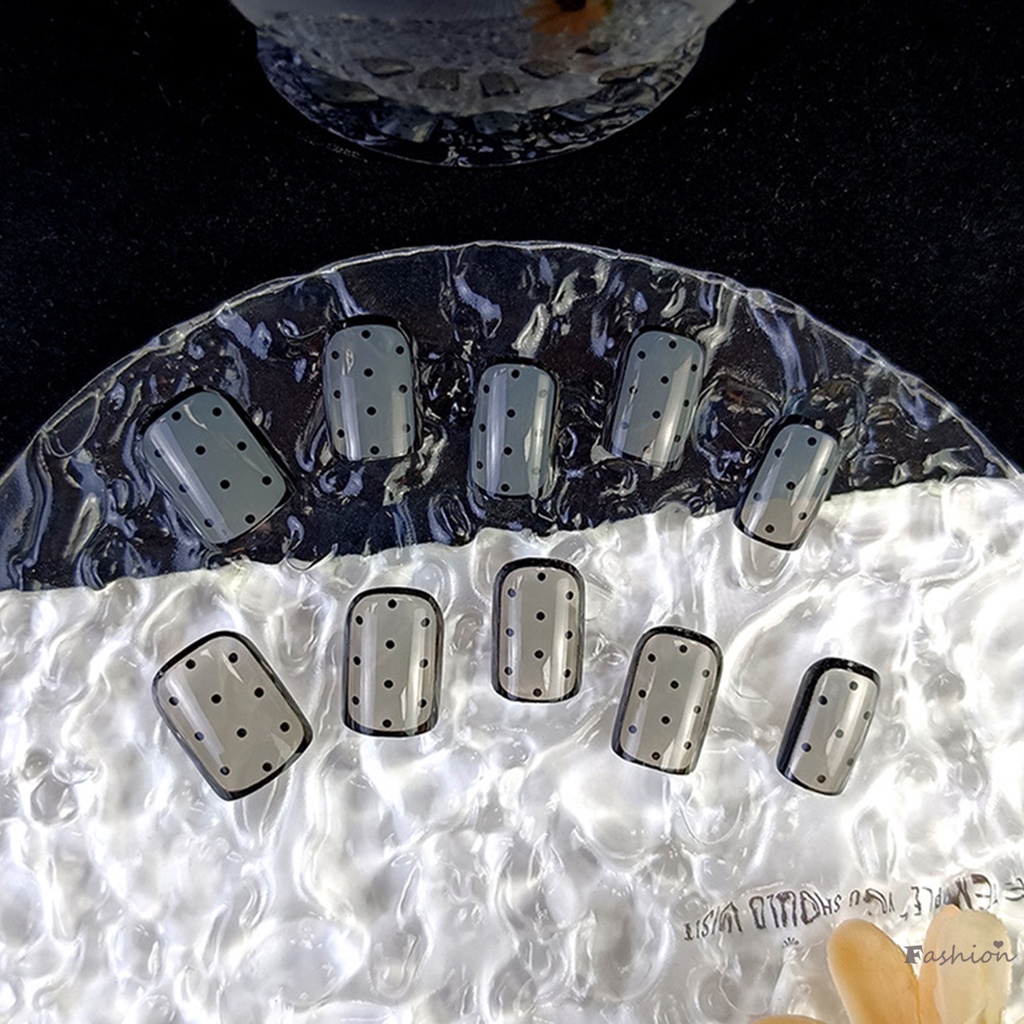 Móng Tay Giả Ngắn Màu Đen Trong Mờ Chống Nhòe