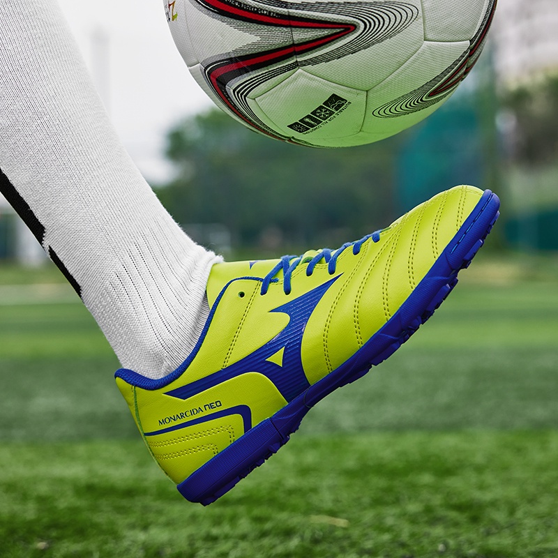 Hàng Có Sẵn Giày Bốt Luyện Tập Đá Banh / Trong Nhà / Ngoài Trời Có Gai Cho Nam Nữ Mizuno