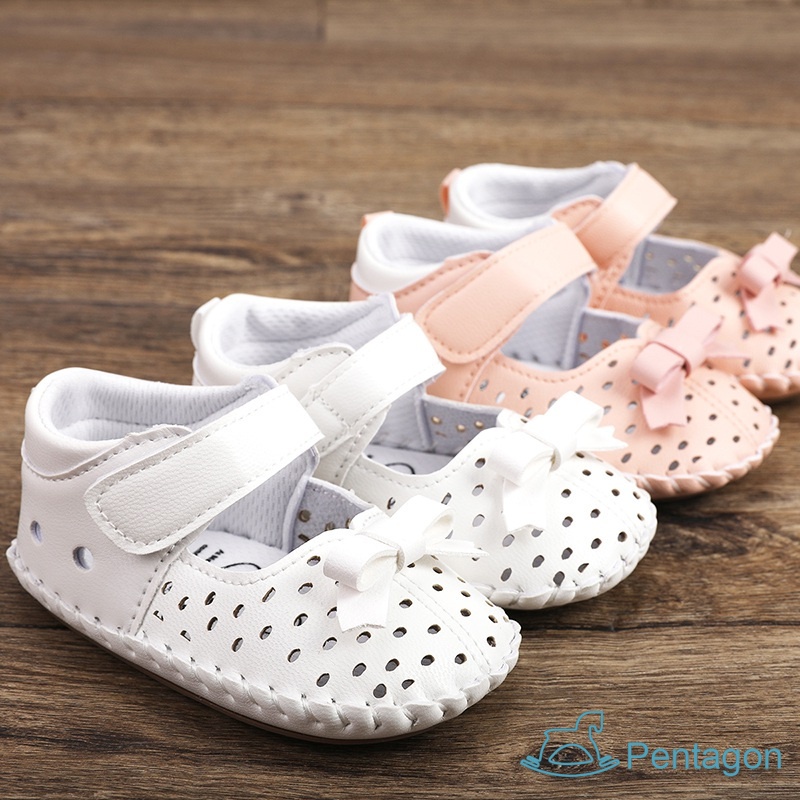 Xăng đan Đế Bằng Khoét Lỗ Họa Tiết Hoạt Hình Dễ Thương Cho Bé Gái