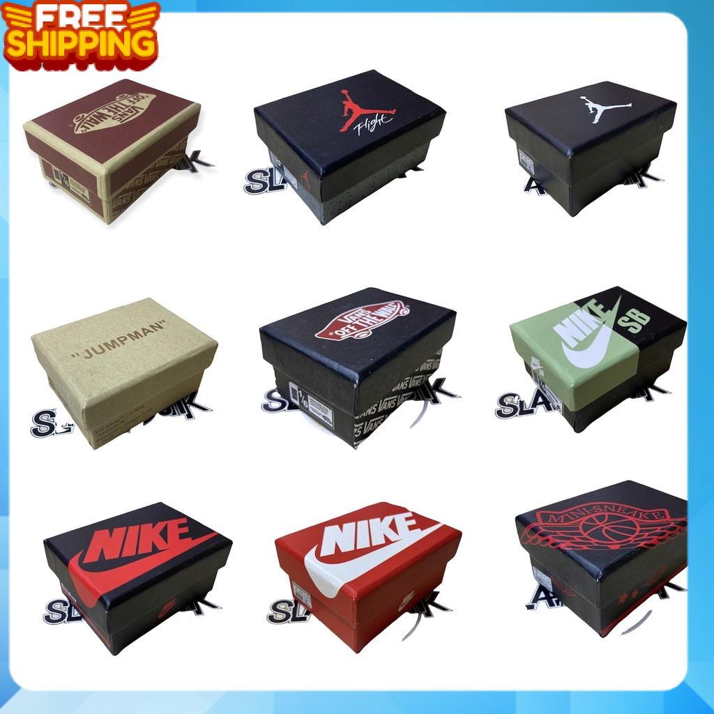Hộp và Túi xách dành cho móc khoá mô hình sneaker tỉ lệ 1:6