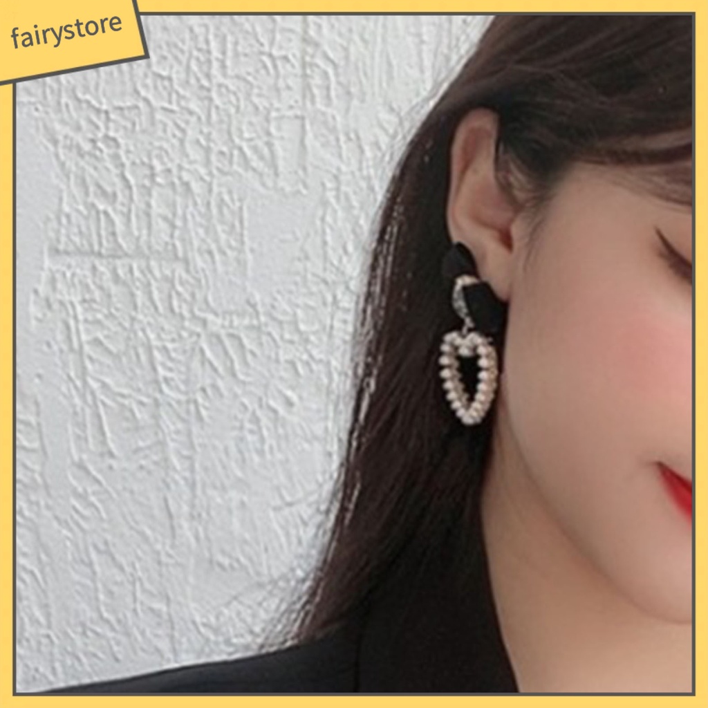 1 Đôi Bông Tai Hình Nơ Đính Ngọc Trai Giả Màu Đen Phong Cách Retro Dành Cho Nữ