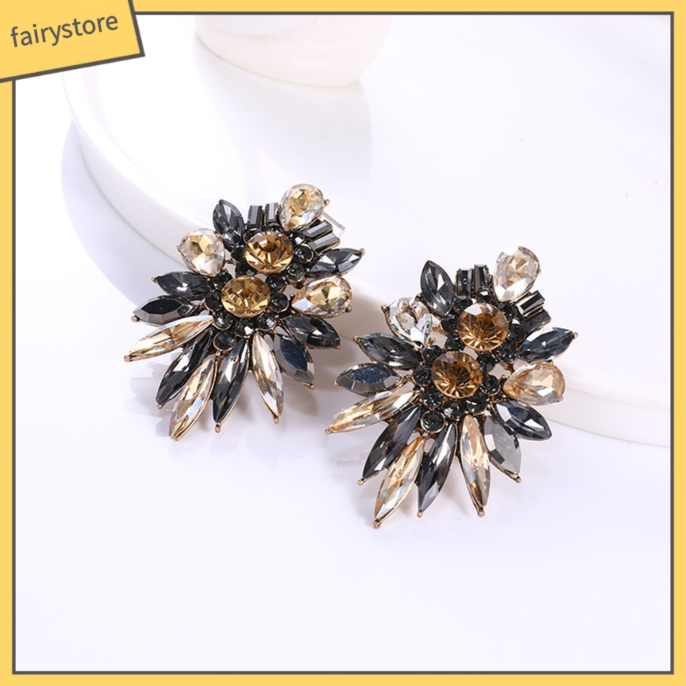 Bông Tai Đính Đá Pha Lê Giả Thời Trang Dành Cho Nữ