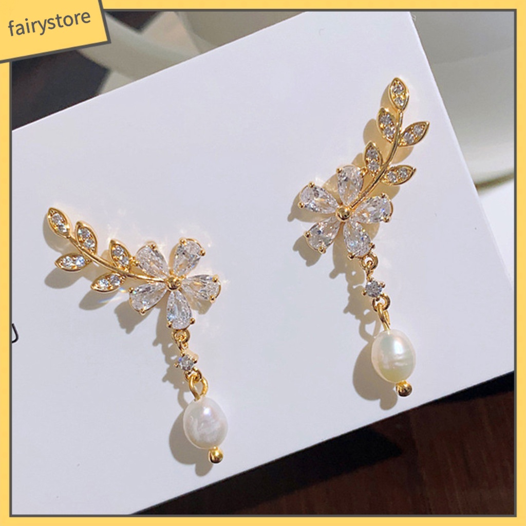 1 Đôi Bông Tai Hình Hoa Lá Đính Ngọc Trai Nhân Tạo Thời Trang