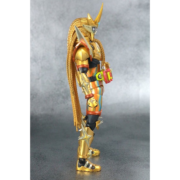 Mô Hình Nhân Vật Kamen Rider Có Khớp Động Độc Đáo