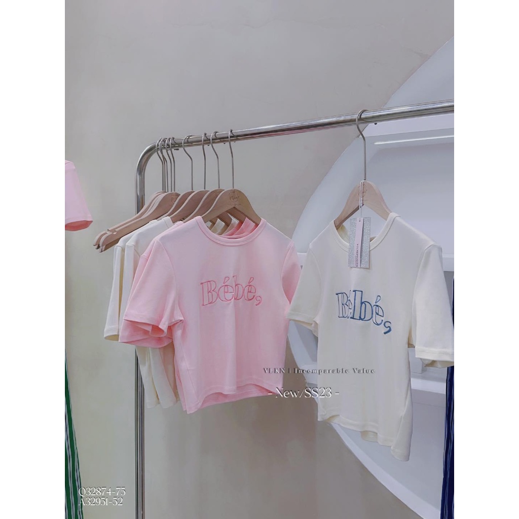Áo phông crop.top thêu bé.be