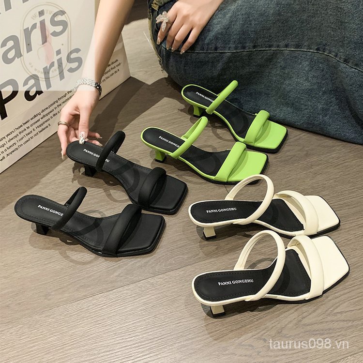 Giày dép xỏ đơn PU cao gót và gót thấp  với đế cao su.