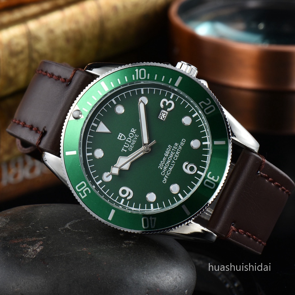 Đồng Hồ Quartz Nam Hiển Thị Ngày Với Dây Đeo Da