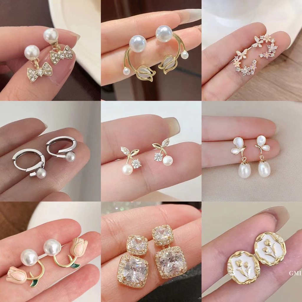 Bông Tai Mạ Bạc 925 Hình Hoa Đính Ngọc Trai Giả Phong Cách Hàn Quốc