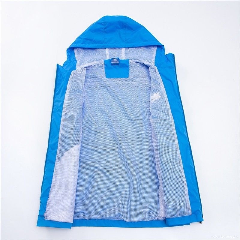 Áo Khoác Thể Thao Adidas 100% Mỏng Có Mũ Họa Tiết Kẻ Sọc Phong Cách Retro Cho Nam